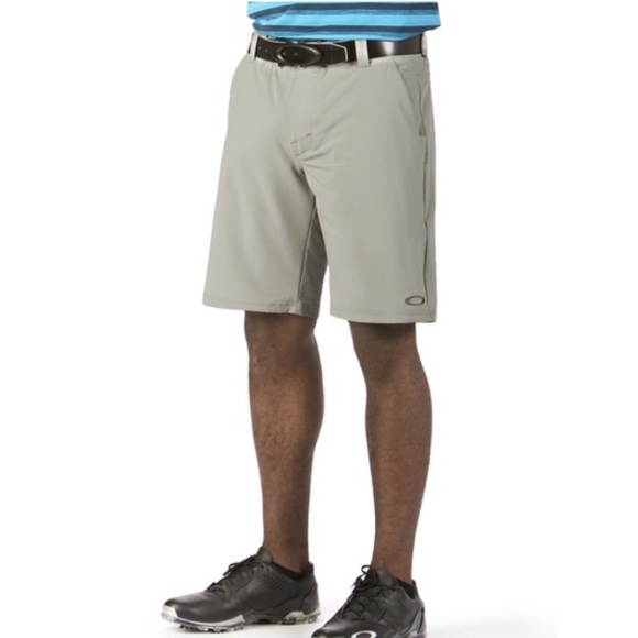oakley golf short